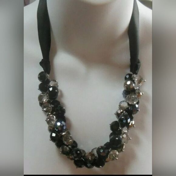 Ali-Kahn N.Y. Crystal Cluster Bead Necklace Black Silver Clear Ribbon Adjustable - Picture 2 of 10